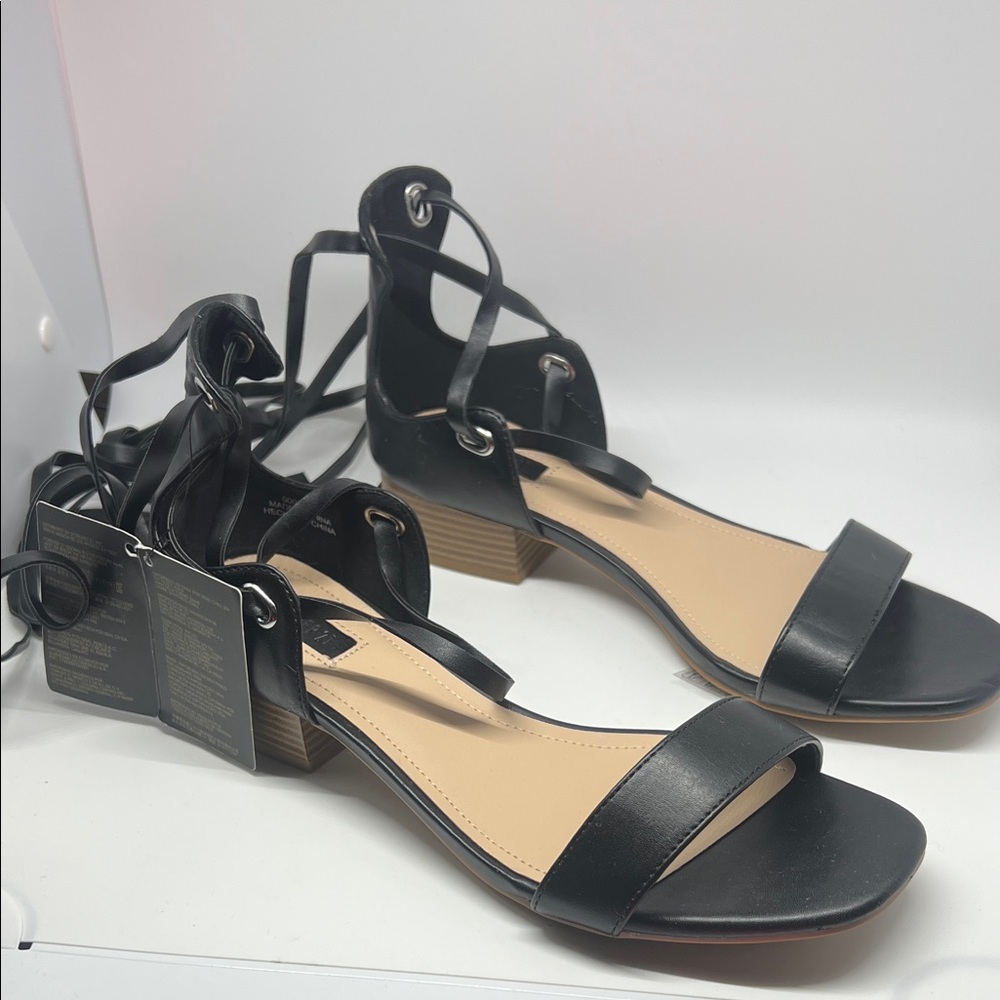 Forever 21 Black Strappy Sandals